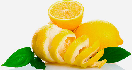Кожура лимона благодаря содержащейся в ней кислоте оказывает сильное воздействие на папиллому