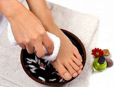 Главное в профилактике эпидермофитии стоп - их гигиена, тщательное высушивание кожи после мытья, использование средств против потливости ног