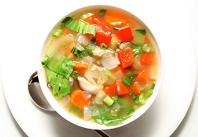 Существует множество рецептов овощных супов, не уступающих по вкусу мясным